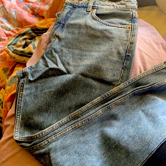 MONKI JEANS NEVER WORN - Picture 4 of 5